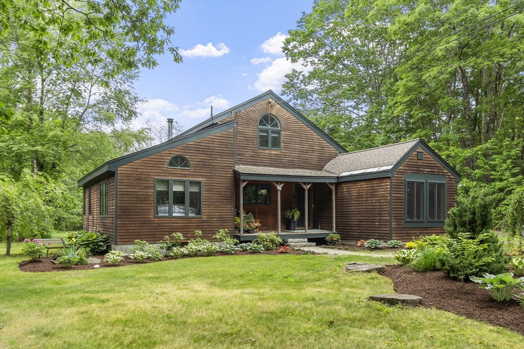 55 Lake Dr W, Westminster, Massachusetts, 3 Bedrooms Bedrooms, 10 Rooms Rooms,2 BathroomsBathrooms,Residential,For Sale,Lake Dr W,73536700