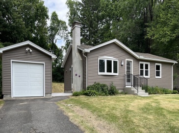 39 Jeffrey, Amherst, Massachusetts, 3 Bedrooms Bedrooms, 7 Rooms Rooms,2 BathroomsBathrooms,Residential,For Sale,Jeffrey,73534134