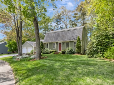 5 Juniper Dr, Mansfield, Massachusetts, 3 Bedrooms Bedrooms, 7 Rooms Rooms,2 BathroomsBathrooms,Residential,For Sale,Juniper Dr,73518532