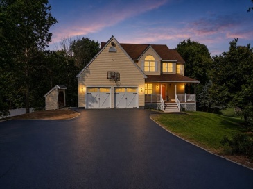4 Upton Road, Westborough, Massachusetts, 4 Bedrooms Bedrooms, 10 Rooms Rooms,2.5 BathroomsBathrooms,Residential,For Sale,Upton Road,73541311