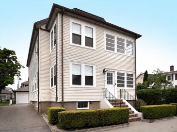 11-13 Alden St, Quincy, Massachusetts, 4 Bedrooms Bedrooms, 12 Rooms Rooms,2 BathroomsBathrooms,Residential Income,For Sale,Alden St,73525087