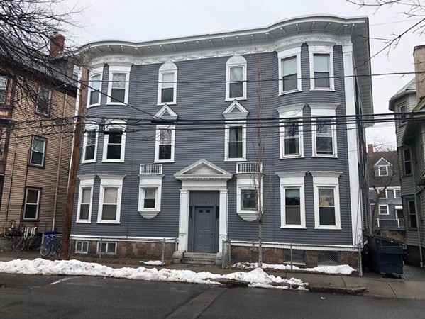 79 Brook St, Brookline, Massachusetts, 3 Bedrooms Bedrooms, 5 Rooms Rooms,1.5 BathroomsBathrooms,Residential Lease,For Rent,Brook St,73464955
