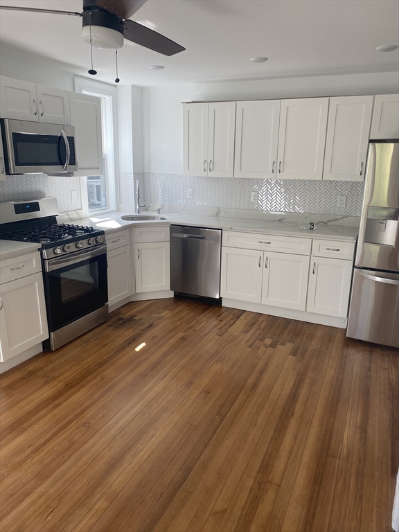 79 Brook St., Brookline, Massachusetts, 3 Bedrooms Bedrooms, 5 Rooms Rooms,2 BathroomsBathrooms,Residential Lease,For Rent,Brook St.,73464943