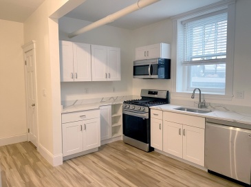 15 Thatcher St, Brookline, Massachusetts, 3 Bedrooms Bedrooms, 5 Rooms Rooms,1 BathroomBathrooms,Residential Lease,For Rent,Thatcher St,73555324 15 Thatcher St, Brookline, Massachusetts, 3 Bedrooms Bedrooms, 5 Rooms Rooms,1 BathroomBathrooms,Residential Lease,For Rent,Thatcher St,73555324