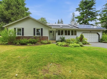 31 Colonial Court, Amherst, Massachusetts, 3 Bedrooms Bedrooms, 6 Rooms Rooms,2 BathroomsBathrooms,Residential,For Sale,Colonial Court,73555325 31 Colonial Court, Amherst, Massachusetts, 3 Bedrooms Bedrooms, 6 Rooms Rooms,2 BathroomsBathrooms,Residential,For Sale,Colonial Court,73555325