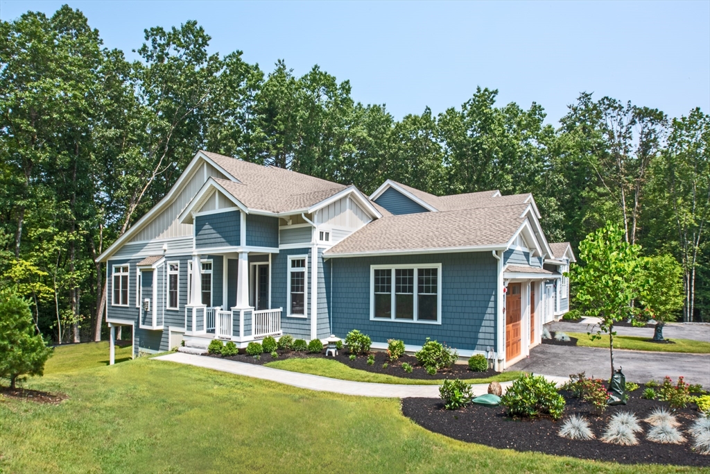 2 Plover Way, South Portland, Maine, 2 Bedrooms Bedrooms, 8 Rooms Rooms,2.5 BathroomsBathrooms,Residential,For Sale,Plover Way,73555333