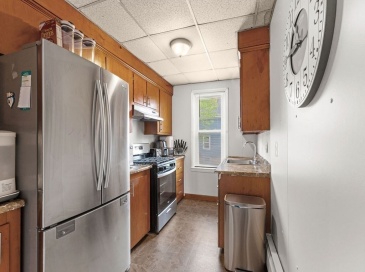 418 Anthony Street, Fall River, Massachusetts, 3 Bedrooms Bedrooms, 5 Rooms Rooms,1 BathroomBathrooms,Residential Lease,For Rent,Anthony Street,73555331