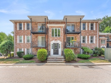 356 Neponset St, Canton, Massachusetts, 2 Bedrooms Bedrooms, 4 Rooms Rooms,1 BathroomBathrooms,Residential,For Sale,Neponset St,73555349 356 Neponset St, Canton, Massachusetts, 2 Bedrooms Bedrooms, 4 Rooms Rooms,1 BathroomBathrooms,Residential,For Sale,Neponset St,73555349
