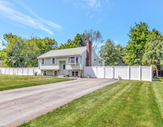 12 Toad Island Road, Norton, Massachusetts, 3 Bedrooms Bedrooms, 8 Rooms Rooms,1 BathroomBathrooms,Residential,For Sale,Toad Island Road,73534344