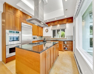 43 Country Club Way, Ipswich, Massachusetts, 5 Bedrooms Bedrooms, 12 Rooms Rooms,4 BathroomsBathrooms,Residential,For Sale,Country Club Way,73555379