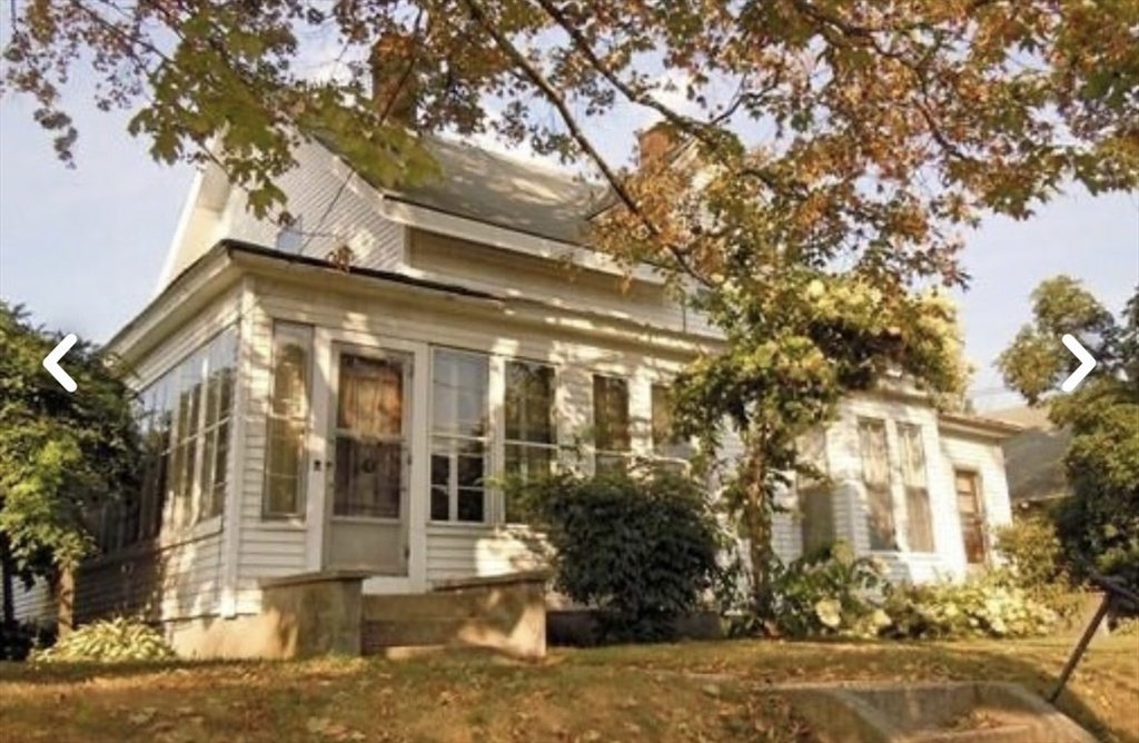 7 Pleasant Street, Ware, Massachusetts, 7 Bedrooms Bedrooms, 13 Rooms Rooms,2 BathroomsBathrooms,Residential Income,For Sale,Pleasant Street,73555382