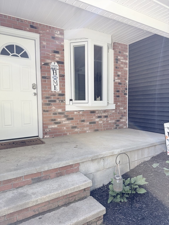 145 Little Rest Road, Warren, Massachusetts, 3 Bedrooms Bedrooms, 6 Rooms Rooms,1 BathroomBathrooms,Residential,For Sale,Little Rest Road,73541486
