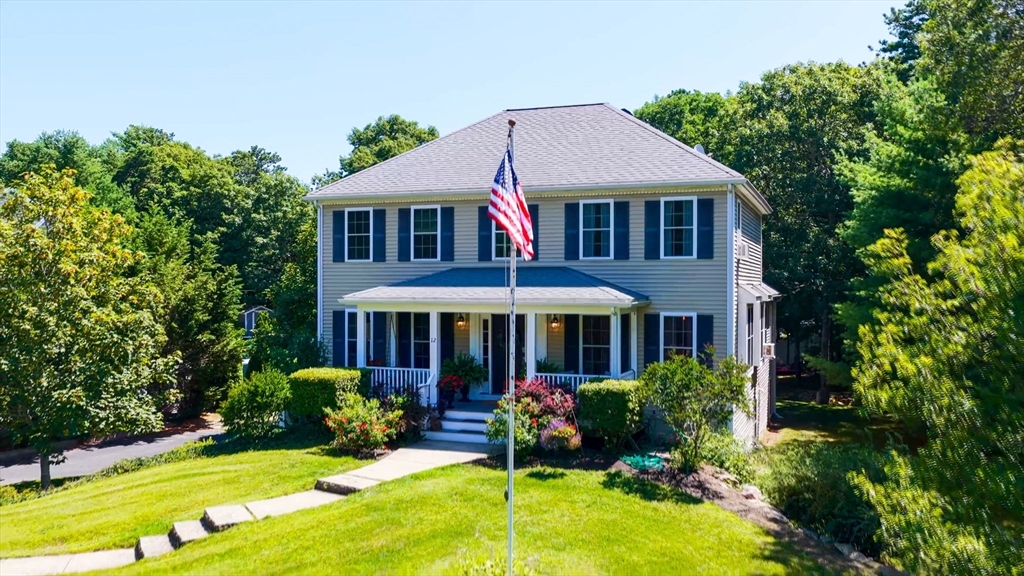 12 Mirasol Drive, Bourne, Massachusetts, 3 Bedrooms Bedrooms, 9 Rooms Rooms,2.5 BathroomsBathrooms,Residential,For Sale,Mirasol Drive,73555403