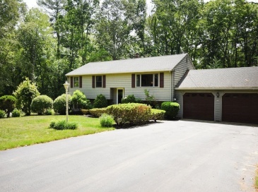212 Spruce Way, Hanover, Massachusetts, 3 Bedrooms Bedrooms, 8 Rooms Rooms,1.5 BathroomsBathrooms,Residential,For Sale,Spruce Way,73535258 212 Spruce Way, Hanover, Massachusetts, 3 Bedrooms Bedrooms, 8 Rooms Rooms,1.5 BathroomsBathrooms,Residential,For Sale,Spruce Way,73535258