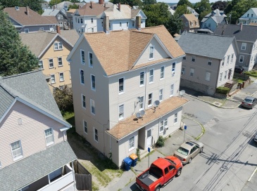 199-203 Austin St, New Bedford, Massachusetts, 9 Bedrooms Bedrooms, 18 Rooms Rooms,4 BathroomsBathrooms,Residential Income,For Sale,Austin St,73555408