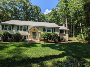 1 Stonehill Rd, Marlborough, Massachusetts, 3 Bedrooms Bedrooms, 8 Rooms Rooms,2.5 BathroomsBathrooms,Residential Lease,For Rent,Stonehill Rd,73555365