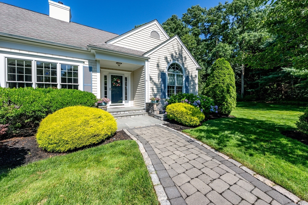 91 Acadia Dr, Barnstable, Massachusetts, 3 Bedrooms Bedrooms, 6 Rooms Rooms,2.5 BathroomsBathrooms,Residential,For Sale,Acadia Dr,73555435