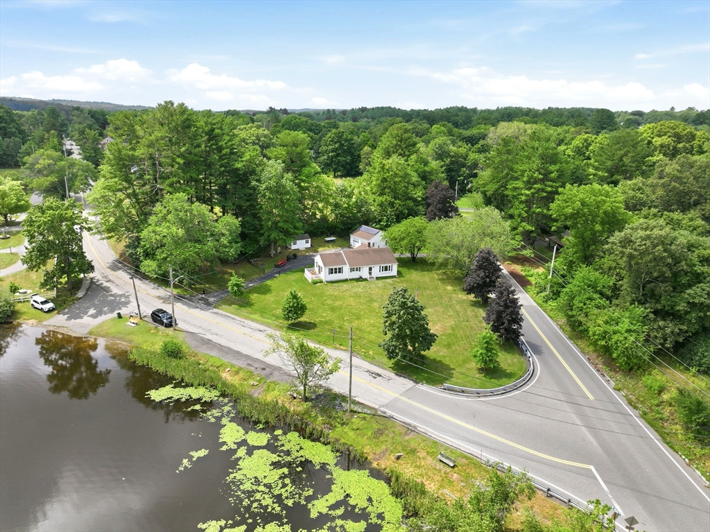 71 School St, Upton, Massachusetts, 3 Bedrooms Bedrooms, 6 Rooms Rooms,1 BathroomBathrooms,Residential,For Sale,School St,73555450