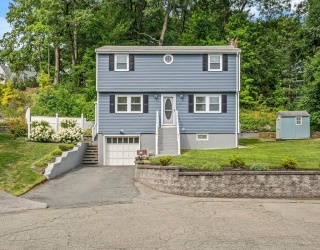 17 Dale Cir., Waltham, Massachusetts, 3 Bedrooms Bedrooms, 6 Rooms Rooms,1.5 BathroomsBathrooms,Residential,For Sale,Dale Cir.,73555336