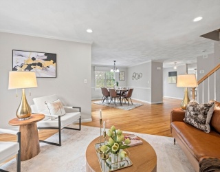 31 Forest Lane, Hopkinton, Massachusetts, 2 Bedrooms Bedrooms, 7 Rooms Rooms,2.5 BathroomsBathrooms,Residential Lease,For Rent,Forest Lane,73555455