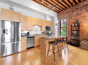 101 Broad St, Boston, Massachusetts, 2 Bedrooms Bedrooms, 4 Rooms Rooms,2 BathroomsBathrooms,Residential Lease,For Rent,Broad St,73555464