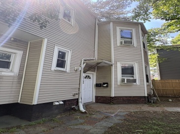 214R Harvard St, Cambridge, Massachusetts, 3 Bedrooms Bedrooms, 5 Rooms Rooms,1 BathroomBathrooms,Residential Lease,For Rent,Harvard St,73533065