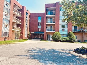 4975 Washington St, Boston, Massachusetts, 1 Bedroom Bedrooms, 3 Rooms Rooms,1 BathroomBathrooms,Residential Lease,For Rent,Washington St,73543481