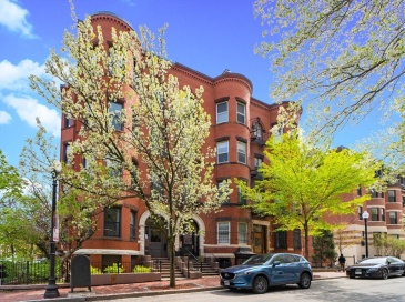 198 St Botolph St, Boston, Massachusetts, 2 Rooms Rooms,1 BathroomBathrooms,Residential Lease,For Rent,St Botolph St,73541625