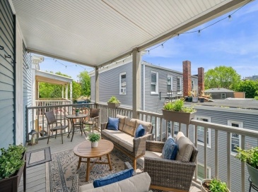 54 Pearl St, Cambridge, Massachusetts, 2 Bedrooms Bedrooms, 5 Rooms Rooms,1 BathroomBathrooms,Residential,For Sale,Pearl St,73538426