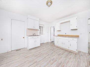 23 Edmund St, Malden, Massachusetts, 1 Bedroom Bedrooms, 3 Rooms Rooms,1 BathroomBathrooms,Residential Lease,For Rent,Edmund St,73474262 23 Edmund St, Malden, Massachusetts, 1 Bedroom Bedrooms, 3 Rooms Rooms,1 BathroomBathrooms,Residential Lease,For Rent,Edmund St,73474262