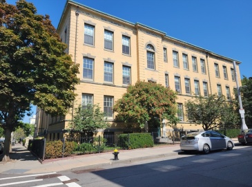 350 West 4th. Street, Boston, Massachusetts, 2 Bedrooms Bedrooms, 4 Rooms Rooms,1 BathroomBathrooms,Residential Lease,For Rent,West 4th. Street,73555475