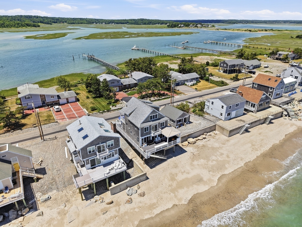250 Central Ave, Scituate, Massachusetts, 4 Bedrooms Bedrooms, 7 Rooms Rooms,3.5 BathroomsBathrooms,Residential Lease,For Rent,Central Ave,73555485
