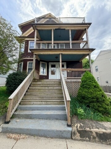 24-26 Edith Ave, Everett, Massachusetts, 6 Bedrooms Bedrooms, 15 Rooms Rooms,3 BathroomsBathrooms,Residential Income,For Sale,Edith Ave,73515920