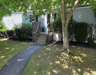 6 Saturn Ln, Nashua, New Hampshire, 2 Bedrooms Bedrooms, 5 Rooms Rooms,2 BathroomsBathrooms,Residential,For Sale,Saturn Ln,73555491