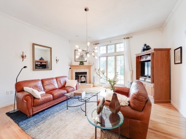 18 Bayberry Dr, Easthampton, Massachusetts, 4 Bedrooms Bedrooms, 8 Rooms Rooms,3.5 BathroomsBathrooms,Residential Lease,For Rent,Bayberry Dr,73555543