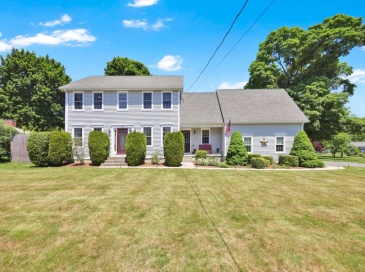 94 Meadowbrook Rd, East Longmeadow, Massachusetts, 4 Bedrooms Bedrooms, 8 Rooms Rooms,2.5 BathroomsBathrooms,Residential,For Sale,Meadowbrook Rd,73538331 94 Meadowbrook Rd, East Longmeadow, Massachusetts, 4 Bedrooms Bedrooms, 8 Rooms Rooms,2.5 BathroomsBathrooms,Residential,For Sale,Meadowbrook Rd,73538331