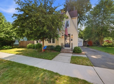 20 Ashbrook Street, Springfield, Massachusetts, 3 Bedrooms Bedrooms, 7 Rooms Rooms,1.5 BathroomsBathrooms,Residential,For Sale,Ashbrook Street,73555570 20 Ashbrook Street, Springfield, Massachusetts, 3 Bedrooms Bedrooms, 7 Rooms Rooms,1.5 BathroomsBathrooms,Residential,For Sale,Ashbrook Street,73555570