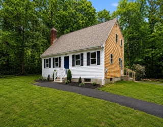2800 Anderson Drive, Dighton, Massachusetts, 4 Bedrooms Bedrooms, 8 Rooms Rooms,2 BathroomsBathrooms,Residential,For Sale,Anderson Drive,73527908