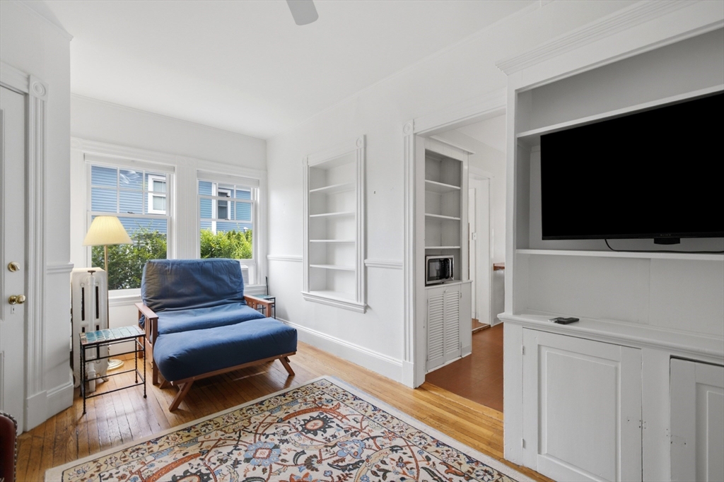 8 Mason Street, Winchester, Massachusetts, 1 Bedroom Bedrooms, 4 Rooms Rooms,1 BathroomBathrooms,Residential Lease,For Rent,Mason Street,73555538
