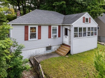 25 Marilyn Drive, Auburn, Massachusetts, 2 Bedrooms Bedrooms, 5 Rooms Rooms,1 BathroomBathrooms,Residential,For Sale,Marilyn Drive,73554257