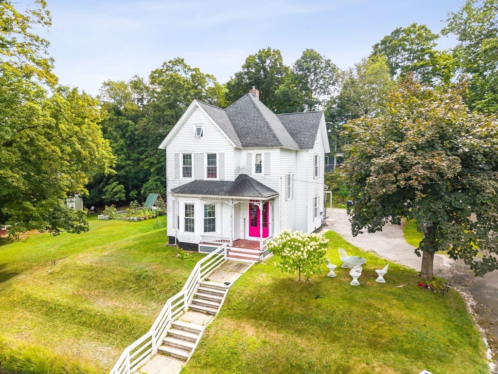 67 Putnam St, Orange, Massachusetts, 4 Bedrooms Bedrooms, 8 Rooms Rooms,1.5 BathroomsBathrooms,Residential,For Sale,Putnam St,73417798