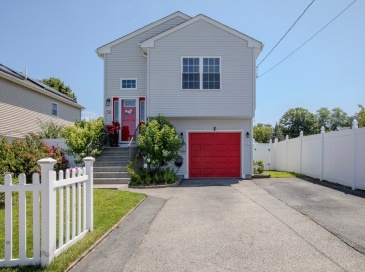 58 Manchester St, Fall River, Massachusetts, 4 Bedrooms Bedrooms, 8 Rooms Rooms,2 BathroomsBathrooms,Residential,For Sale,Manchester St,73555594