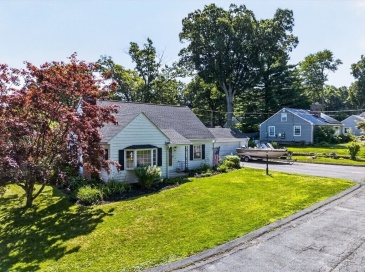 20 Westernview Cir, East Longmeadow, Massachusetts, 3 Bedrooms Bedrooms, 6 Rooms Rooms,2 BathroomsBathrooms,Residential,For Sale,Westernview Cir,73555432