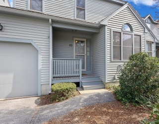 63 Bayberry Cmn, Franklin, Massachusetts, 2 Bedrooms Bedrooms, 5 Rooms Rooms,2.5 BathroomsBathrooms,Residential,For Sale,Bayberry Cmn,73555518