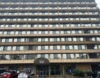 70 Southbridge St, Worcester, Massachusetts, 1 Bedroom Bedrooms, 3 Rooms Rooms,1 BathroomBathrooms,Residential,For Sale,Southbridge St,73555520