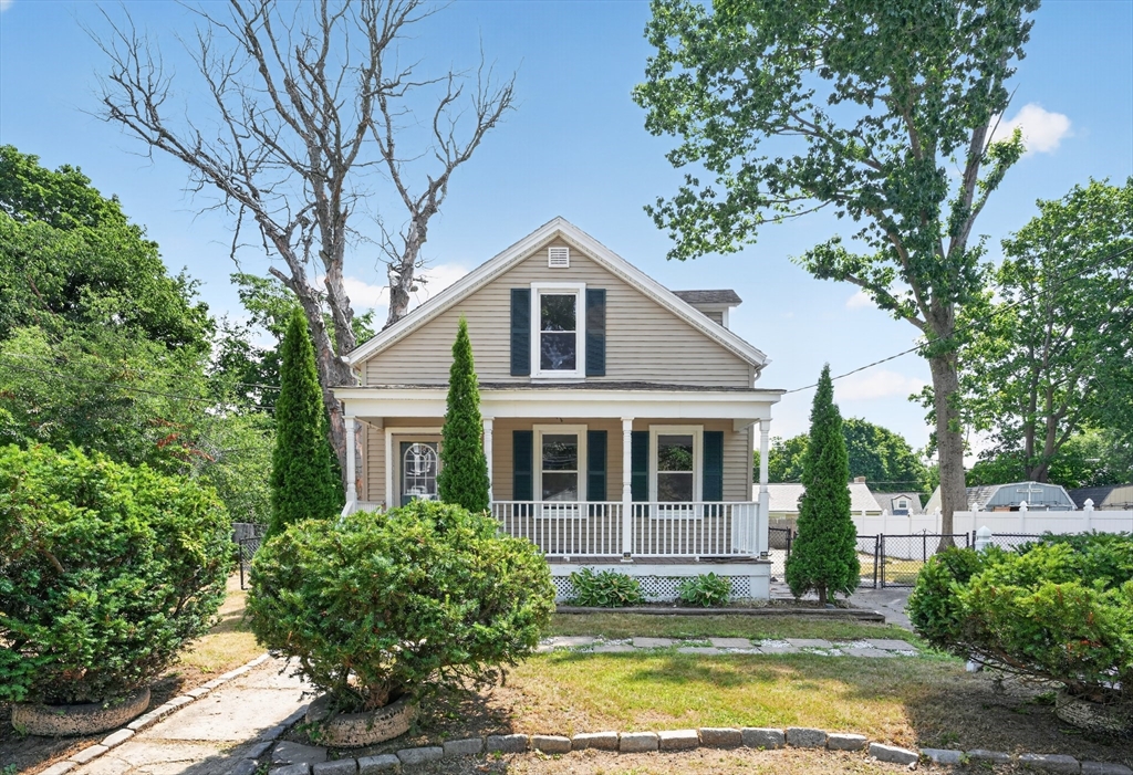 14 Forestvale Rd, Boston, Massachusetts, 3 Bedrooms Bedrooms, 5 Rooms Rooms,2 BathroomsBathrooms,Residential,For Sale,Forestvale Rd,73555522