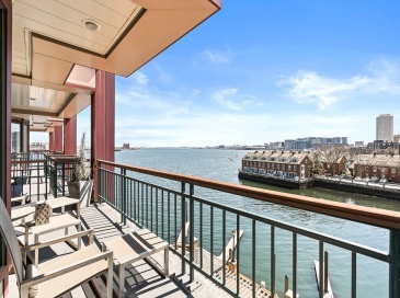 40 Battery St, Boston, Massachusetts, 2 Bedrooms Bedrooms, 5 Rooms Rooms,2.5 BathroomsBathrooms,Residential,For Sale,Battery St,73524994