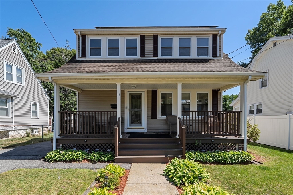 12 Hopewell Rd, Boston, Massachusetts, 3 Bedrooms Bedrooms, 8 Rooms Rooms,1.5 BathroomsBathrooms,Residential,For Sale,Hopewell Rd,73555664