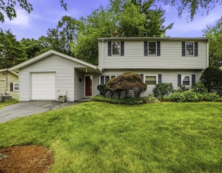 57 Prior Dr, Framingham, Massachusetts, 4 Bedrooms Bedrooms, 9 Rooms Rooms,2 BathroomsBathrooms,Residential,For Sale,Prior Dr,73555662