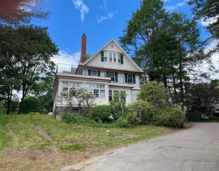 56 Vinton Street, Melrose, Massachusetts, 2 Bedrooms Bedrooms, 4 Rooms Rooms,1 BathroomBathrooms,Residential,For Sale,Vinton Street,73545693